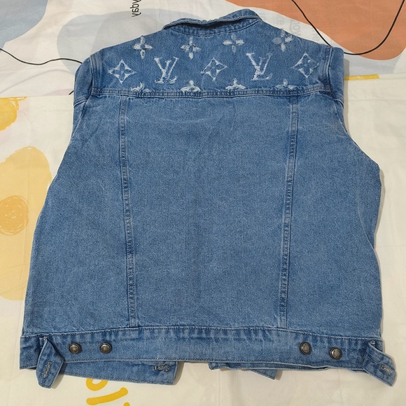 Louis Vuitton Blue Lapel Denim Jacket - Picture 9 of 11